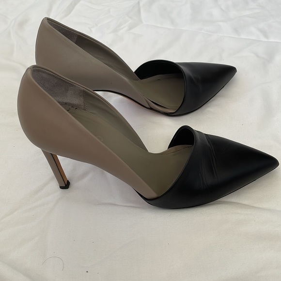 Vince two tone leather 4” heel - Picture 4 of 9